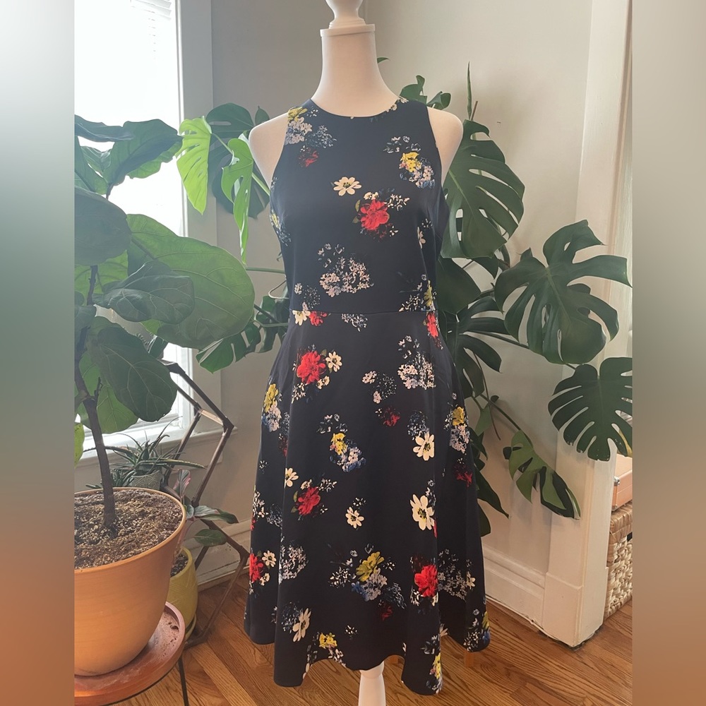 NWT Banana Republic Floral Print Dress 🪩